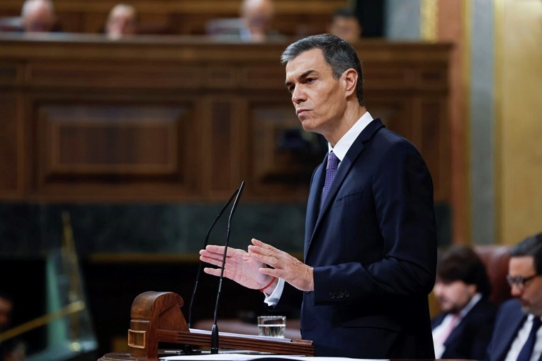 Španjolski premijer: Društvene mreže truju društvo, vlasnici bi trebali odgovarati
